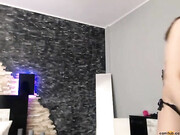 Annya_ masturbates show with Excited nipples