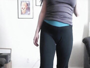 pira-pira-onthewall-yoga-with-a-vibrator-in-my-panti_720p