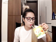 yeu_asian_16052020_2322_female_chaturbate
