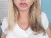 vickyvette-03-06-2020-44602919-Your topless dumb blonde joke of the day Hope you laugh (1)