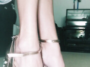 footbaddie-17-09-2018-3258100-Get_ready_with_me_while_I_dangle_my_heels_and_ignore_you._findom_ignore_footfeti