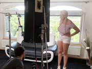 angelwicky-05-01-2020-18038428-Exclusive and secret backstage from shooting for a new 