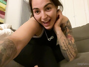 gthatass-15-05-2020-39613899-What you doing baby I ve had a good night