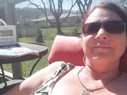 carriemoon-08-04-2017-241825-Listening to Peter Frampton and chillin