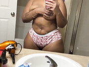 diorlips-02-01-2020-17757548-Jus washed my hair rubbing my hands thru my scalp feels s