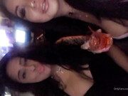 jaylenerio-28-09-2019-11489870-With my sexy girlfriends at a bar