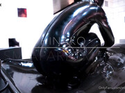 mistresshinako-20-05-2020-40942027-Vacuum bed Face Sitting Inflatable Sleep sack Clip