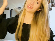 dianacane1-20-04-2020-33159214-MODELING VIDEO SHOWING MY OUTFEET BODY BOTTOM and (of c