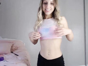 caracupcakexo_05092020_0433_female_chaturbate (1)