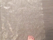 Luna C Kitsuen OnlyFans 20200117-19141544-bubble wrap foot fetish fun Video