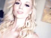 char_stokely-19-10-2019-12558030-I m the angel of love today