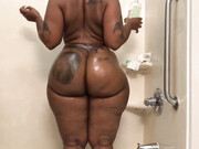 cherokeedass-15-07-2020-81424195-Shower time w oil my favorite Dm m