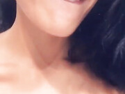 chloeamour-04-01-2020-17986961-Happy Saturday. Who's gonna play with me today from 5pm