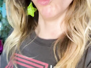 saintkatelyn-31-05-2020-43971555-We re getting a slew of new subscribers both paid and