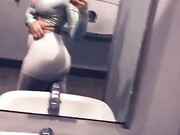 kencake-03-01-2019-4312611-Working on ass getting fat
