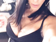 officialdavafoxx-15-10-2019-12294661-Video-Wet pantiessssss (1)