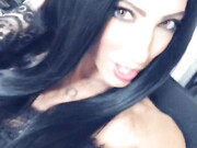 officialdavafoxx-22-10-2019-12734866-Video-Guess who I am