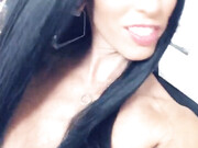 officialdavafoxx-22-10-2019-12735730-Video-And another one