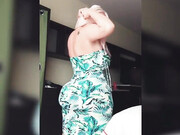stassirossi-27-06-2019-8016542-Trying on my Golddimes outfits live with mr. Golddimes 