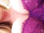 taylorwane69-16-12-2017-1441546-Smooch