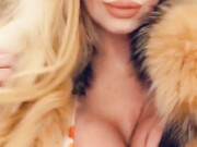 taylorwane69-24-03-2020-27123836-Dressed in designer