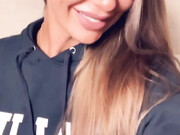 tiffanybrookes-09-10-2019-12012939-Airport bathroom