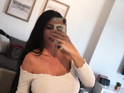 yvonne_bar_In miami_8963658