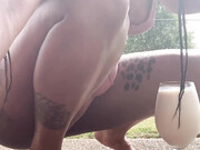 feedmeent_I tried to do a milk bath request and lol I got milk all over the c_20521898