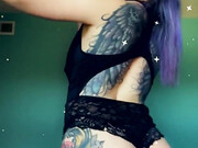 lil_succub1tch-27-07-2020-80935852-Psst... between you and I I