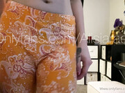 alisiaraee-01-05-2020-36045017-Here s a video of my ass bouncing. Do 