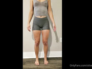 olivebeauty69-02-06-2020-44354463-For everyone who wanted to see me strip (1)