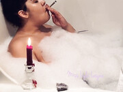 gemtheegoddess-18-06-2020-48134686-Did you spot the nip slip through the bubbl