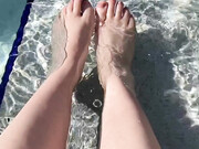 maggiegreenlive-13-04-2020-31535793-Quarantine feet