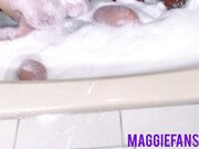 maggiegreenlive-18-08-2020-100754925-What s better than huge tits and bubbles in
