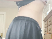 urbackstagebaby-23-10-2020-146336629-Stripping out of my sweatpants for you
