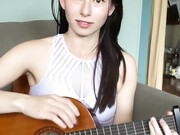elfgirltalia-08-06-2020-45398986-I have nooo idea how to do the strumming for this one