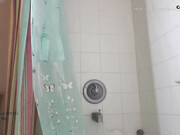 irlmommy23-21-06-2018-2608095-How to shave pregnant in shower