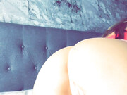 missroxanarae-01-03-2019-5166536-Damn Now that s an ass all in your face
