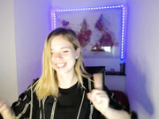blonde_andcute_02122020_1349_female_chaturbate