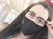 svnflowerqueen_currently on public transit_22645080
