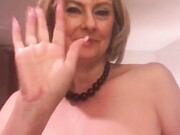 courtesananna-11-09-2018-3219271-a long video ..... topless and hair play ..