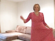 courtesananna-14-10-2018-3477495-It s red and white retro polka dot dress day ... wit