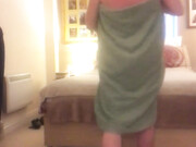 courtesananna-22-11-2017-1307245-just out of the shower ... watch my towel just fall o