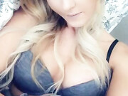 kayleighcoxx84_Double ended dildo fun(deepthroat anal) w cum 5mins_1924311