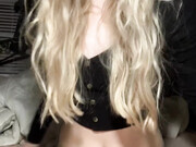 valeriewhitebby-25-08-2020-105308299-