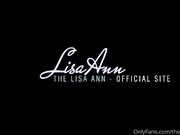 thereallisaann-10-08-2020-95727303-Oh la la Allison Moore .....