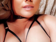 annabellerogers-08-04-2020-30487591-Will you play with me