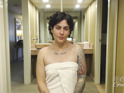 Erin Marie O'Keefe aka Goddess Green Eyed_Shower-Spy-Blackmail