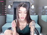 your_petite_dream_05012021_2210_female_chaturbate