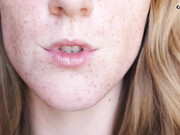Littleredheadlisa_-_Lips_Close_Up_2_-_ManyVids
